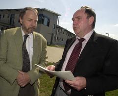 Verkehrsminister Daehre (r.)